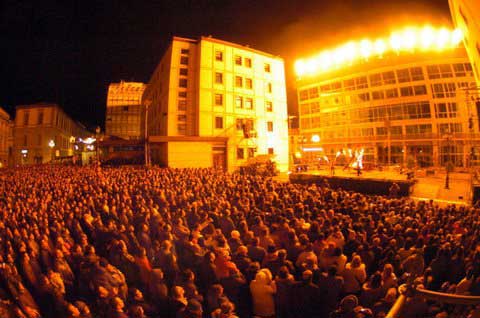 festa del sole Teatro di strada